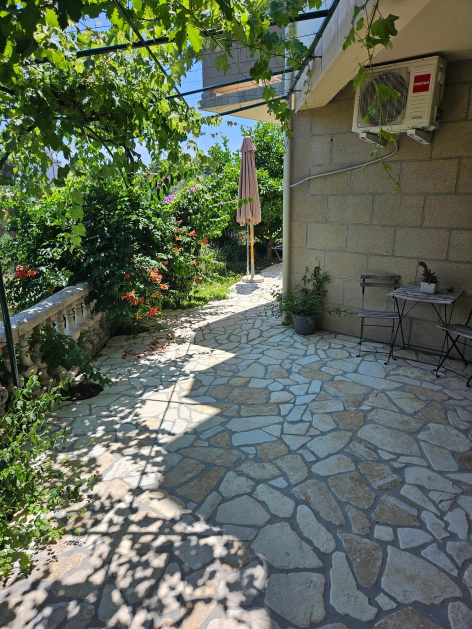 Apartmani Tatjana 라브 외부 사진