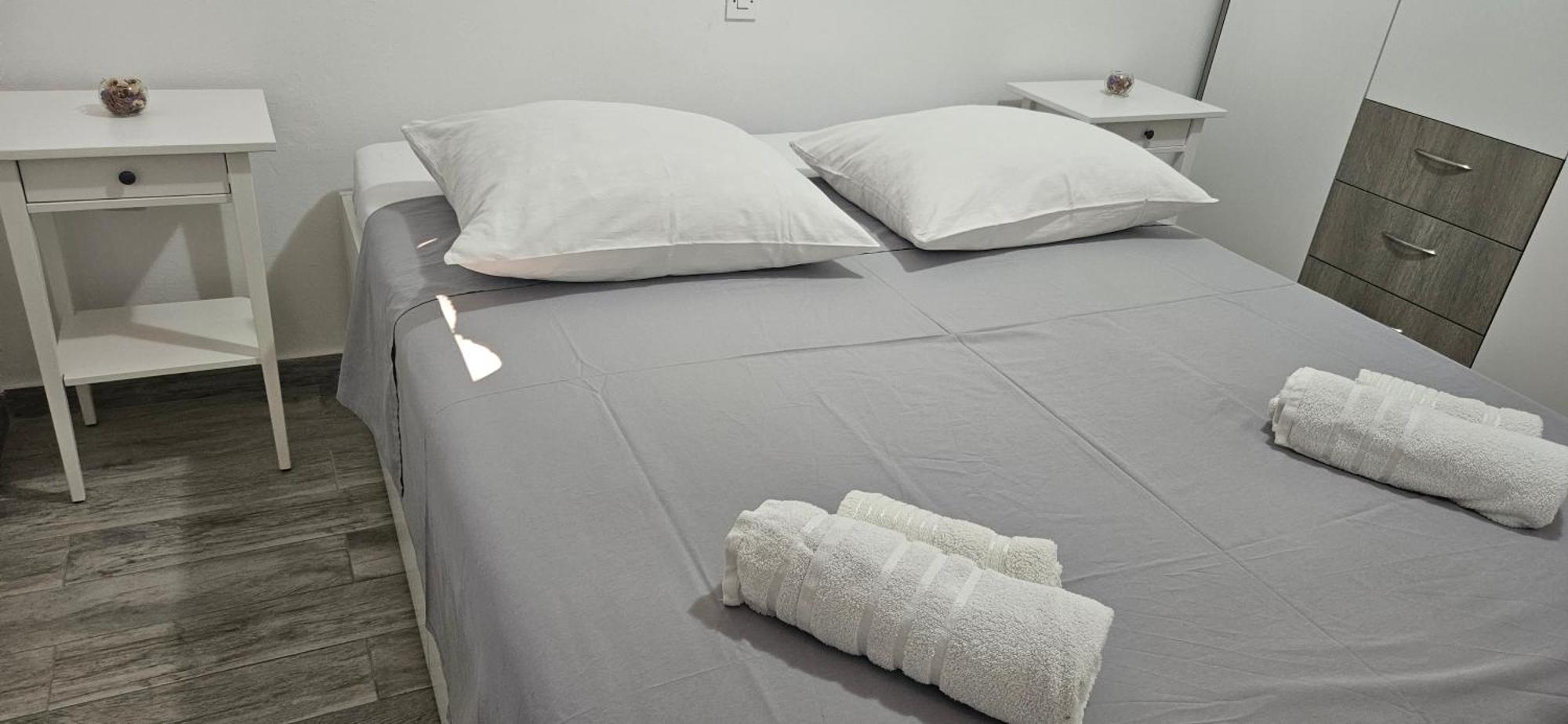 Apartmani Tatjana 라브 외부 사진